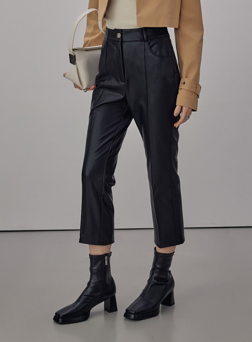 俐落皮革九分喇叭褲